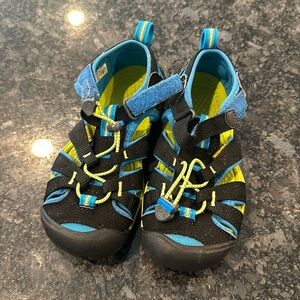 Keen water shoes